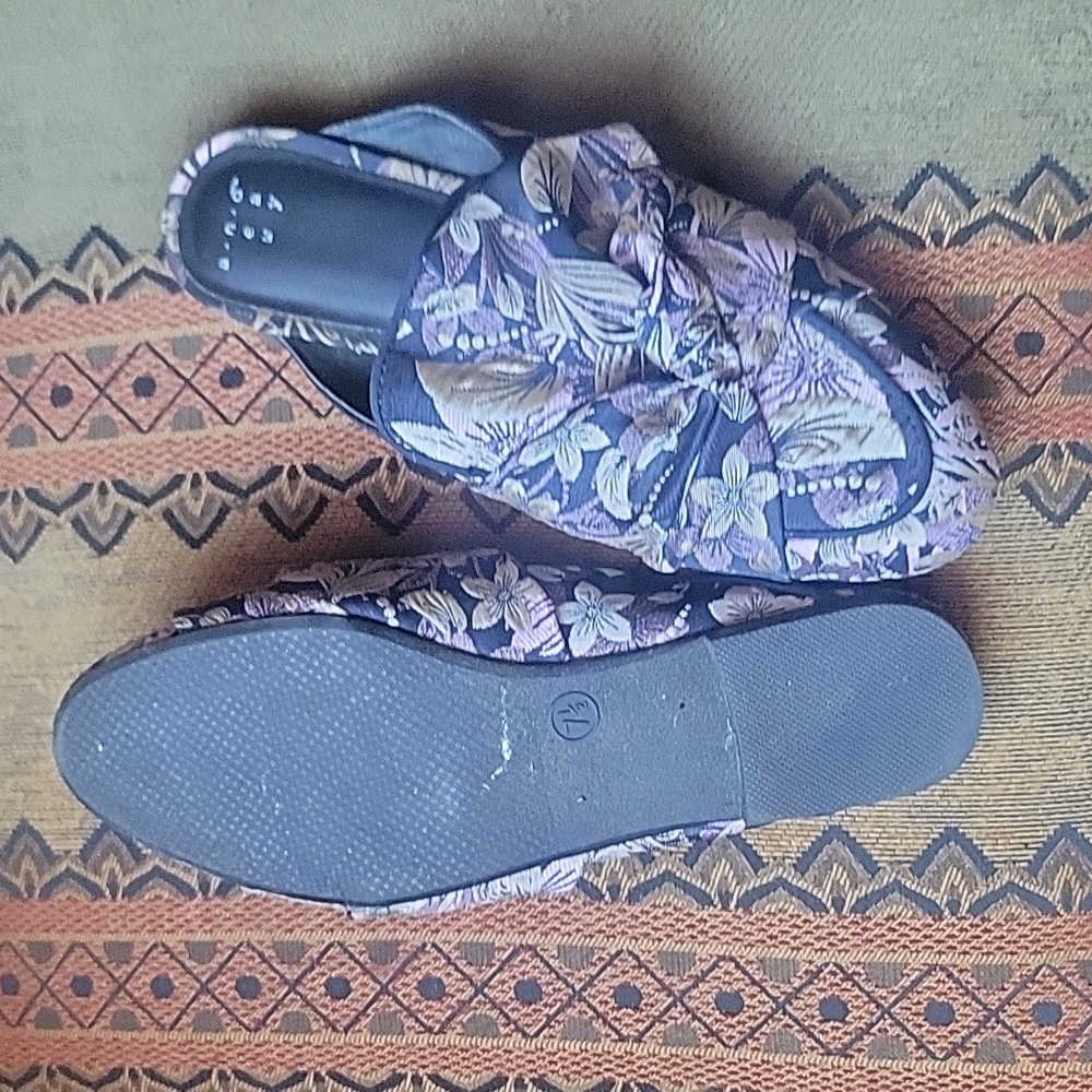 Floral Mules - Picture 3 of 3